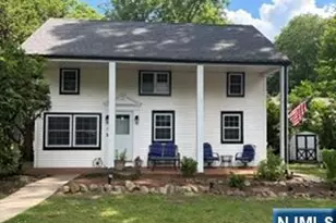 6 Standish Ln, Kinnelon, NJ 07405 - Photo 1