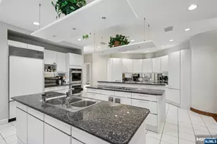 830 Shore Dr, Kinnelon, NJ 07405 - Photo 21