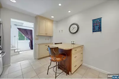 22 Hampton Court 422 #422, Washington Township, NJ 07676 - Photo 7