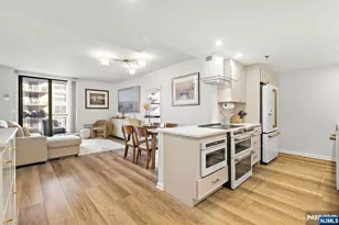 2 Constitution Ct 814, Hoboken, NJ 07030 - Photo 13