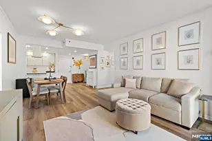 2 Constitution Ct 814, Hoboken, NJ 07030 - Photo 9