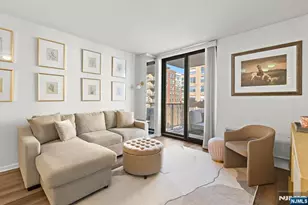 2 Constitution Ct 814, Hoboken, NJ 07030 - Photo 11