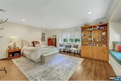364 Canterbury Lane, Wyckoff Township, NJ 07481 - Photo 39