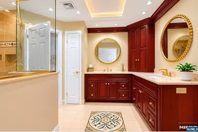 364 Canterbury Lane, Wyckoff Township, NJ 07481 - Photo 33