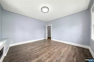 678 Anderson Ave, Cliffside Park, NJ 07010 - Photo 9