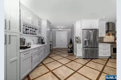 150 Fremont Avenue, Park Ridge, NJ 07656 - Photo 7