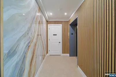 401 E Central Boulevard 3C #3C, Palisades Park, NJ 07650 - Photo 3
