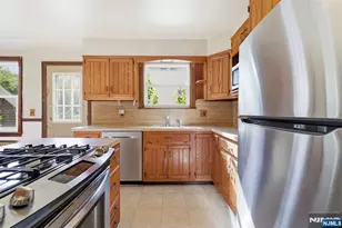 47 Christie St, Ridgefield Park, NJ 07660 - Photo 15