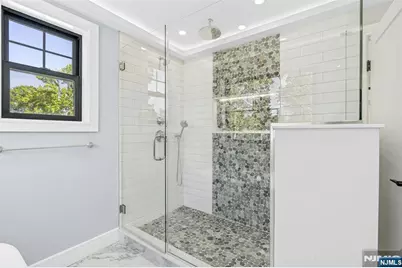 66 Westview Drive, Bergenfield, NJ 07621 - Photo 23