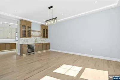 66 Westview Drive, Bergenfield, NJ 07621 - Photo 7