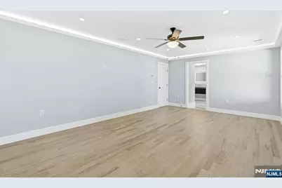 66 Westview Drive, Bergenfield, NJ 07621 - Photo 21