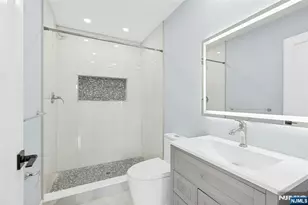 66 Westview Dr, Bergenfield, NJ 07621 - Photo 27