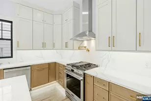 66 Westview Dr, Bergenfield, NJ 07621 - Photo 17