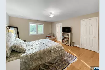 445 Nevada Street, Paramus, NJ 07652 - Photo 45