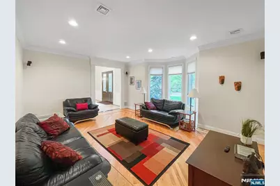 445 Nevada Street, Paramus, NJ 07652 - Photo 9
