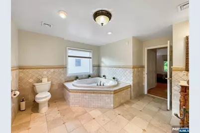 445 Nevada Street, Paramus, NJ 07652 - Photo 43