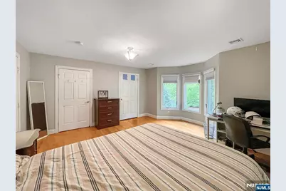 445 Nevada Street, Paramus, NJ 07652 - Photo 35