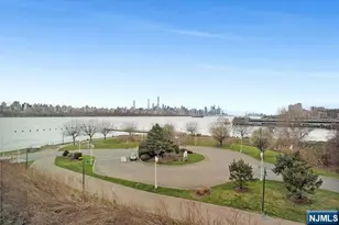 331 Promenade, Edgewater, NJ 07020 - Photo 29