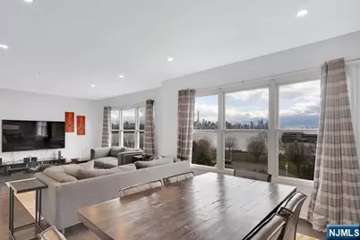 331 Promenade, Edgewater, NJ 07020 - Photo 13