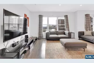331 Promenade, Edgewater, NJ 07020 - Photo 15