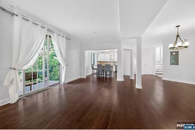 200 Laird Avenue 204 #204, Cliffside Park, NJ 07010 - Photo 5