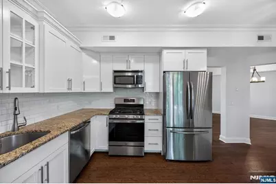 200 Laird Avenue 204 #204, Cliffside Park, NJ 07010 - Photo 13