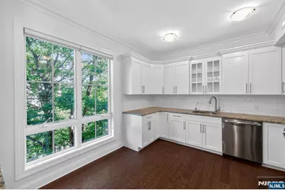 200 Laird Avenue 204 #204, Cliffside Park, NJ 07010 - Photo 11