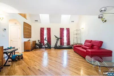 16 Norwood Avenue, Glen Rock, NJ 07452 - Photo 7