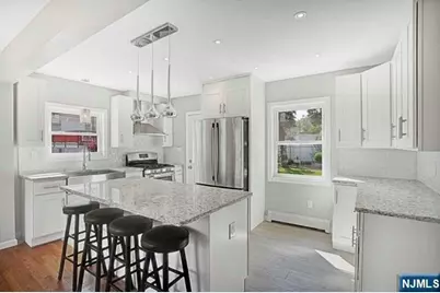 180 Vanderburgh Avenue, Rutherford, NJ 07070 - Photo 9