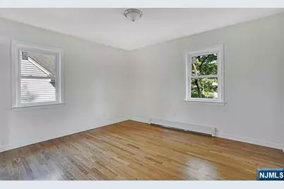 180 Vanderburgh Avenue, Rutherford, NJ 07070 - Photo 13