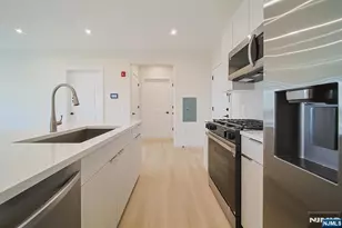 401 E Central Blvd 2A, Palisades Park, NJ 07650 - Photo 11