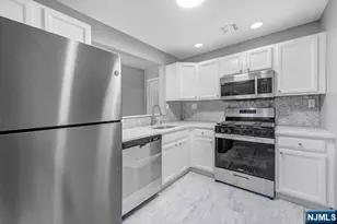 131 Clinton Pl 203, Hackensack, NJ 07601 - Photo 13