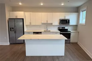 1685 Bergen Blvd 414, Fort Lee, NJ 07024 - Photo 3