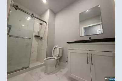 1685 Bergen Boulevard 414 #414, Fort Lee, NJ 07024 - Photo 7
