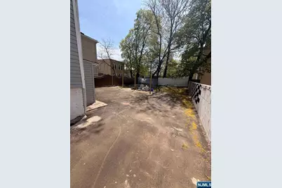 392 14th Avenue, Irvington, NJ 07111 - Photo 9