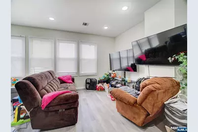 271 Washington Street, Orange, NJ 07050 - Photo 17