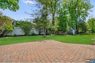 98 Vassar Drive, Paramus, NJ 07652 - Photo 31