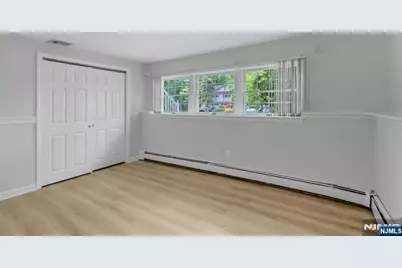 98 Vassar Drive, Paramus, NJ 07652 - Photo 21