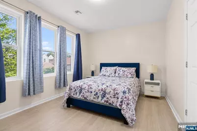 72 Seymour Avenue 3rd Floor #3rd Floor, Newark, NJ 07108 - Photo 7