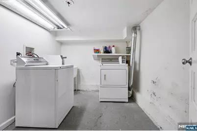 70 Llewellyn Avenue, Bloomfield, NJ 07003 - Photo 15
