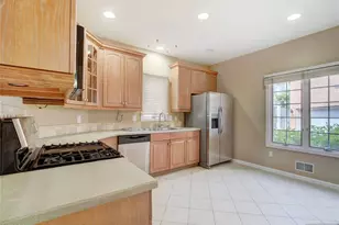 1044 Smith Manor Blvd 23, West Orange Township, NJ 07052 - Photo 11
