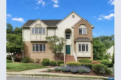 1044 Smith Manor Boulevard 23 #23, West Orange Township, NJ 07052 - Photo 1