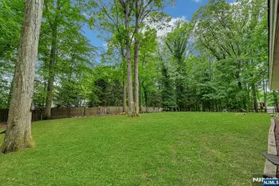 2009 Glen Avenue, Washington Township, NJ 07676 - Photo 3