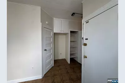 365 Elm Street 1 Right #1 Right, Kearny, NJ 07032 - Photo 15