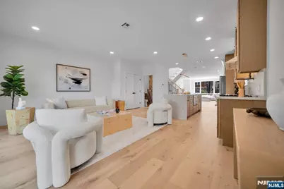 519 4th Street B #B, Palisades Park, NJ 07650 - Photo 17