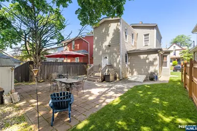 18 Lincoln Place, East Rutherford, NJ 07073 - Photo 11