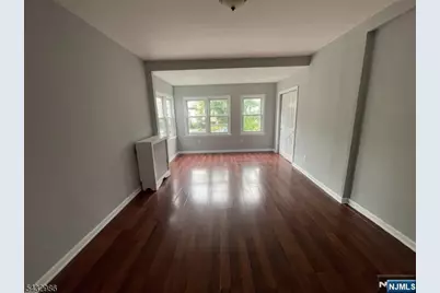 8 Treacy Avenue 2 #2, Newark, NJ 07108 - Photo 3