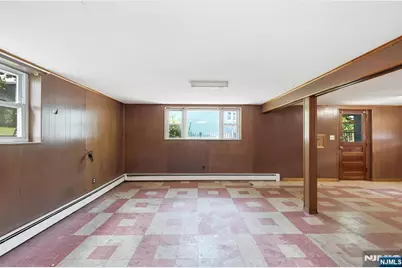 458 Stillwell Avenue, Fort Lee, NJ 07024 - Photo 35