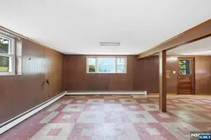 458 Stillwell Ave, Fort Lee, NJ 07024 - Photo 35