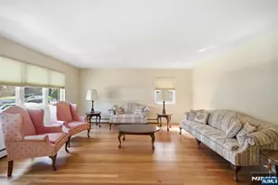458 Stillwell Ave, Fort Lee, NJ 07024 - Photo 9